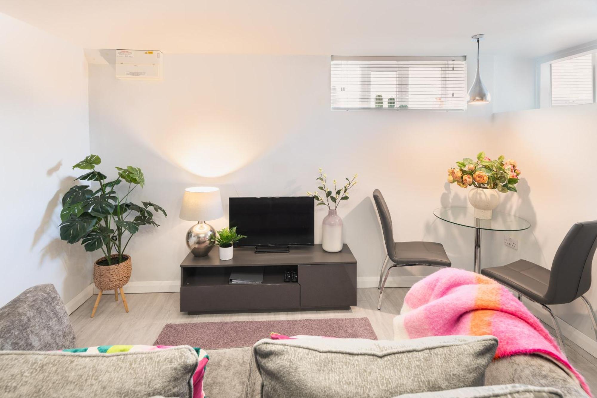 Дом отдыха Gorgeous Boutique Flat Sleeps 2 In Лайм-Реджис