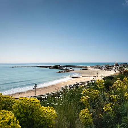 Gorgeous Boutique Flat Sleeps 2 In Lyme Regis Villa Exterior photo