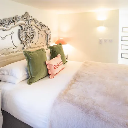 Gorgeous Boutique Flat Sleeps 2 In Lyme Regis Villa Exterior photo